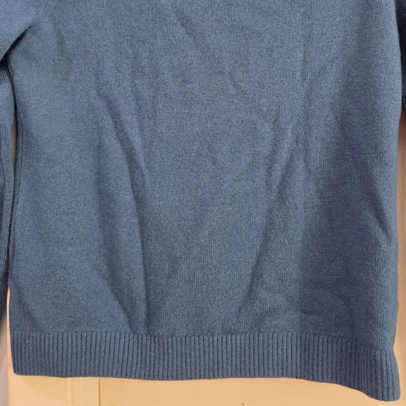 Women's L.L.Bean Blue Water Cashmere Crew Sweater, Size S Pet - Picture 11 of 13